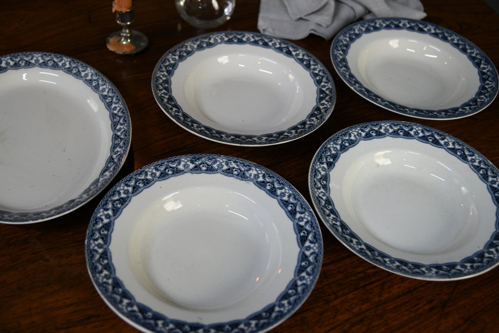 4 Vintage Empire Ware Bowls & Oval Plate
