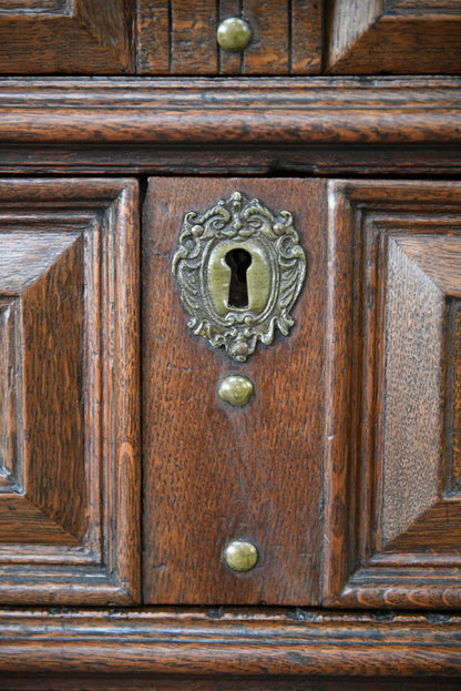 Late 17th Century Oak Chest of Drawers