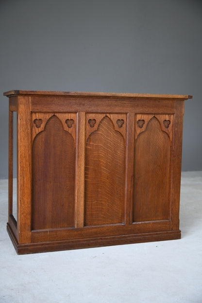 Ecclesiastical Oak Counter