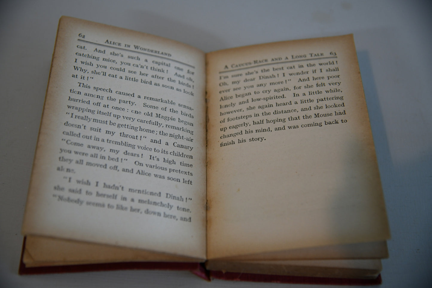 Alice In Wonderland - Lewis Caroll