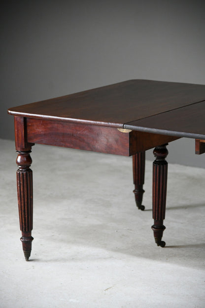 19th Century Extending Mahogany Dining Table