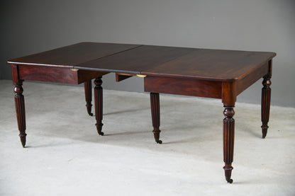 19th Century Extending Mahogany Dining Table
