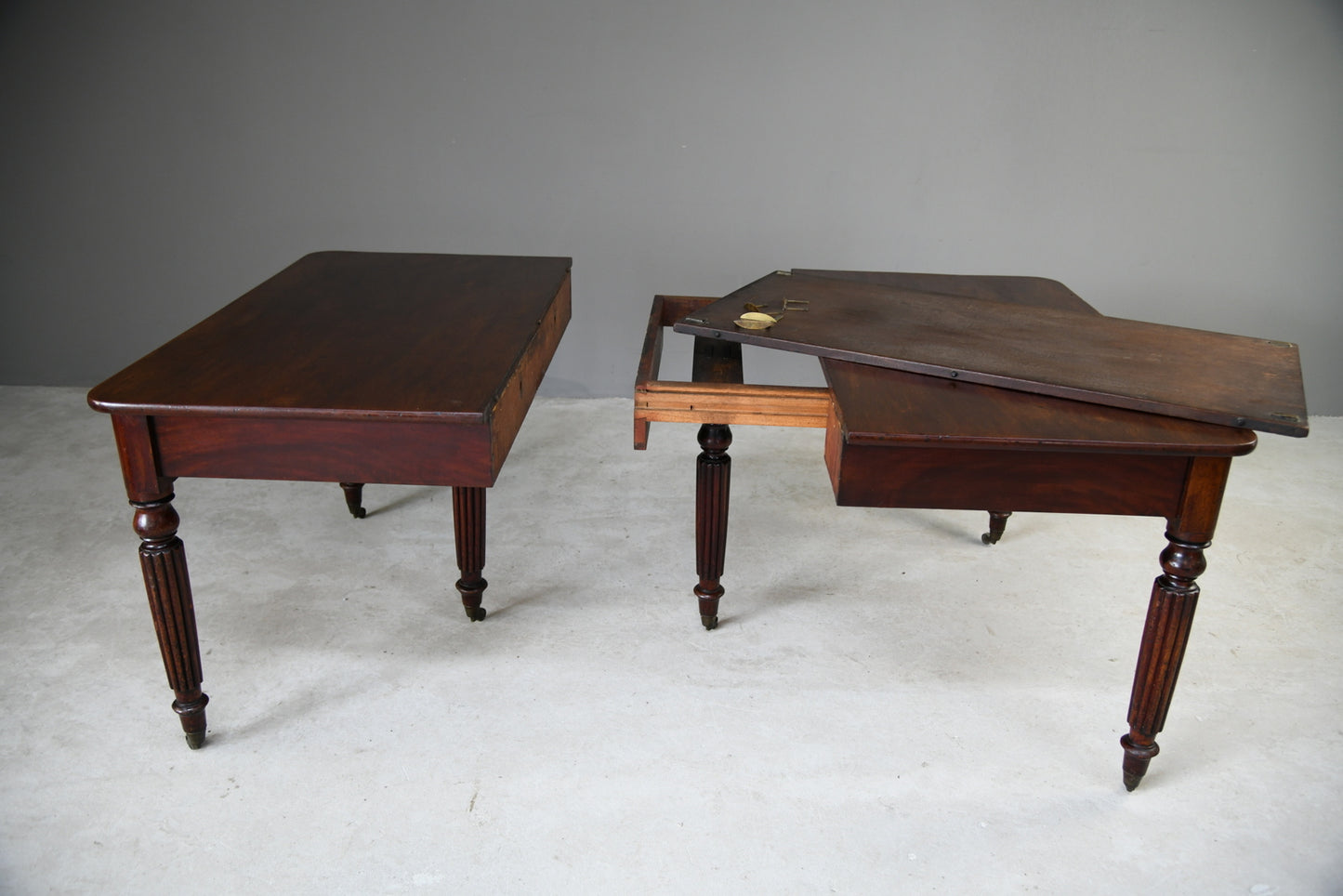 19th Century Extending Mahogany Dining Table