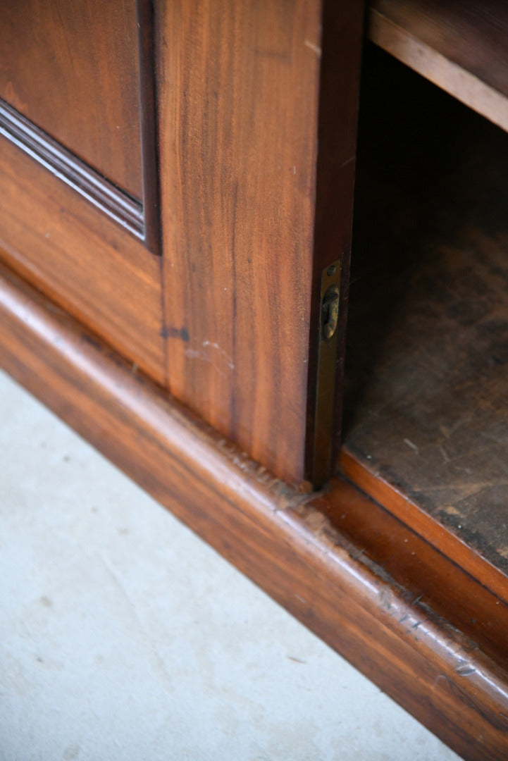 Large Antique Victorian Mahogany Cupboard