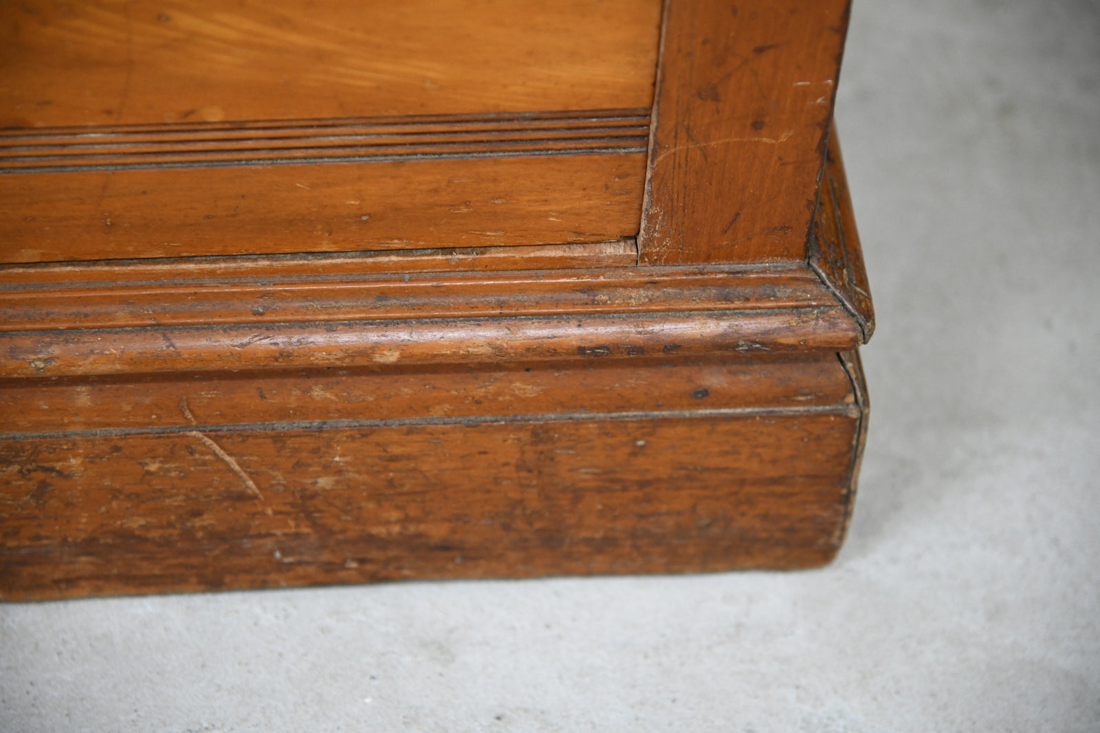 Edwardian Satin Walnut Chest of Drawers