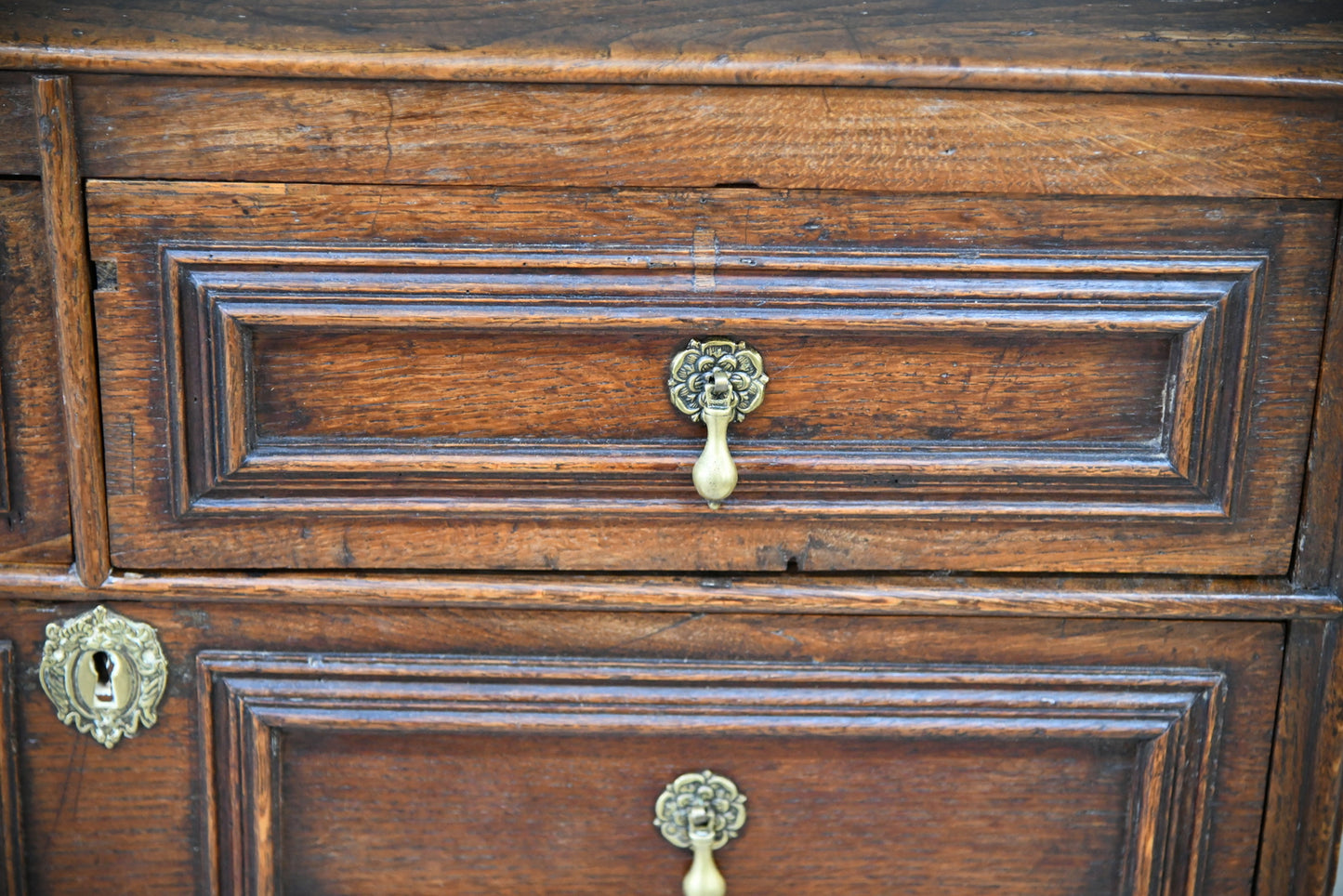 Early 18th Century Oak Chest of Drawers