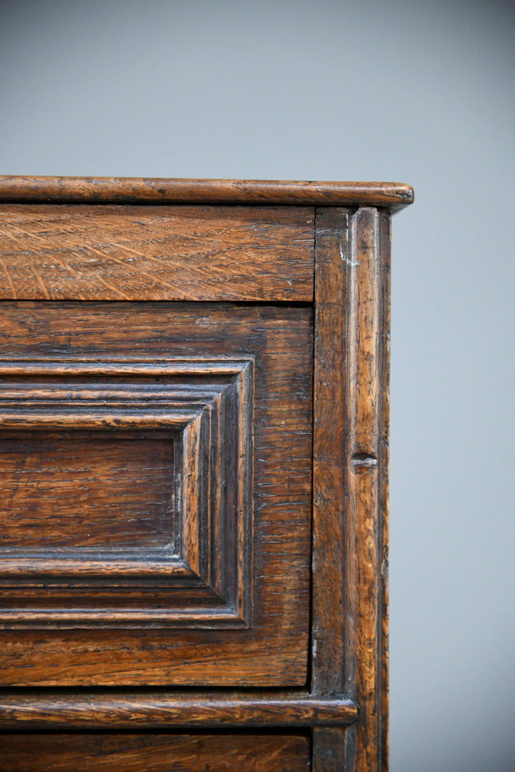 Early 18th Century Oak Chest of Drawers