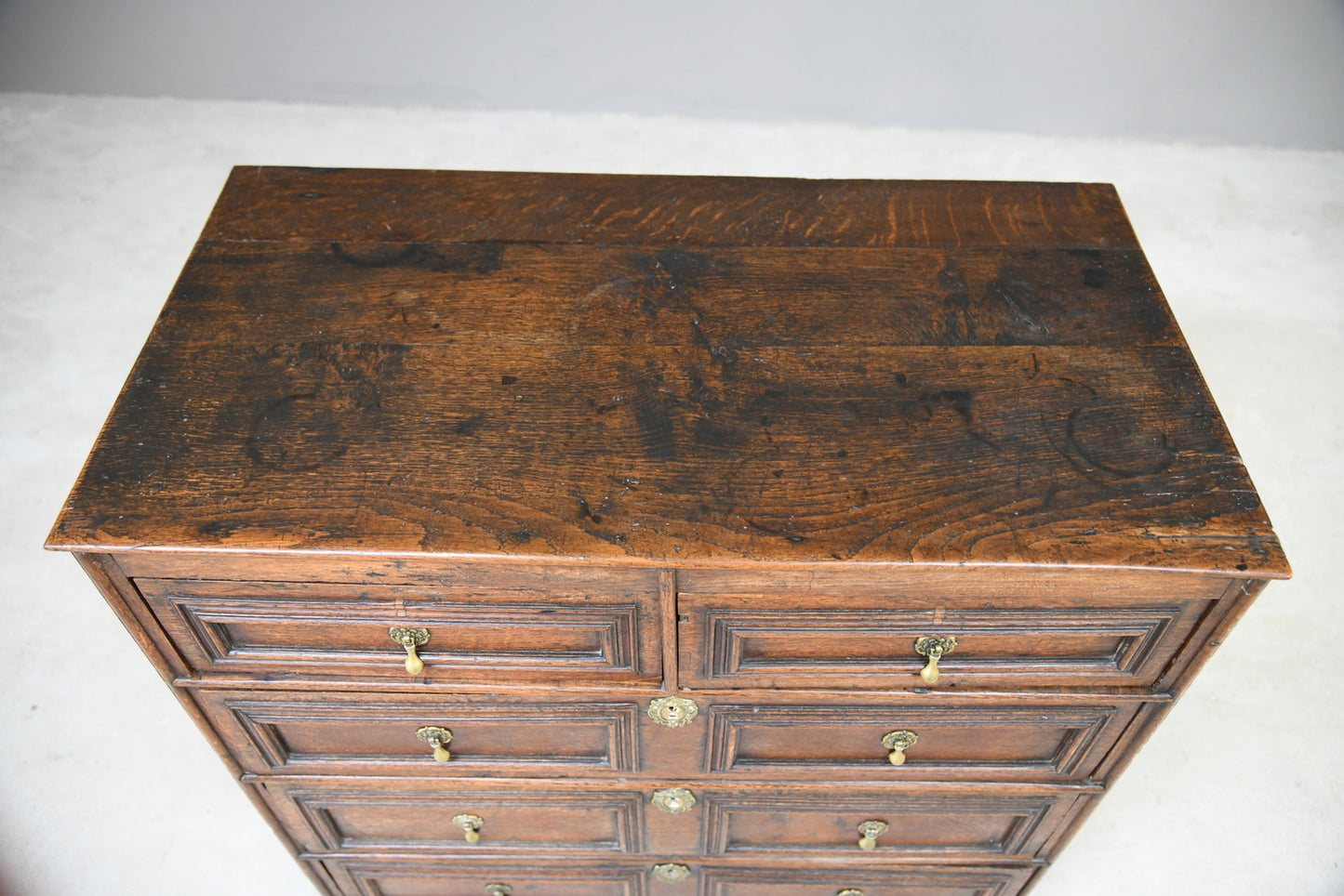 Early 18th Century Oak Chest of Drawers