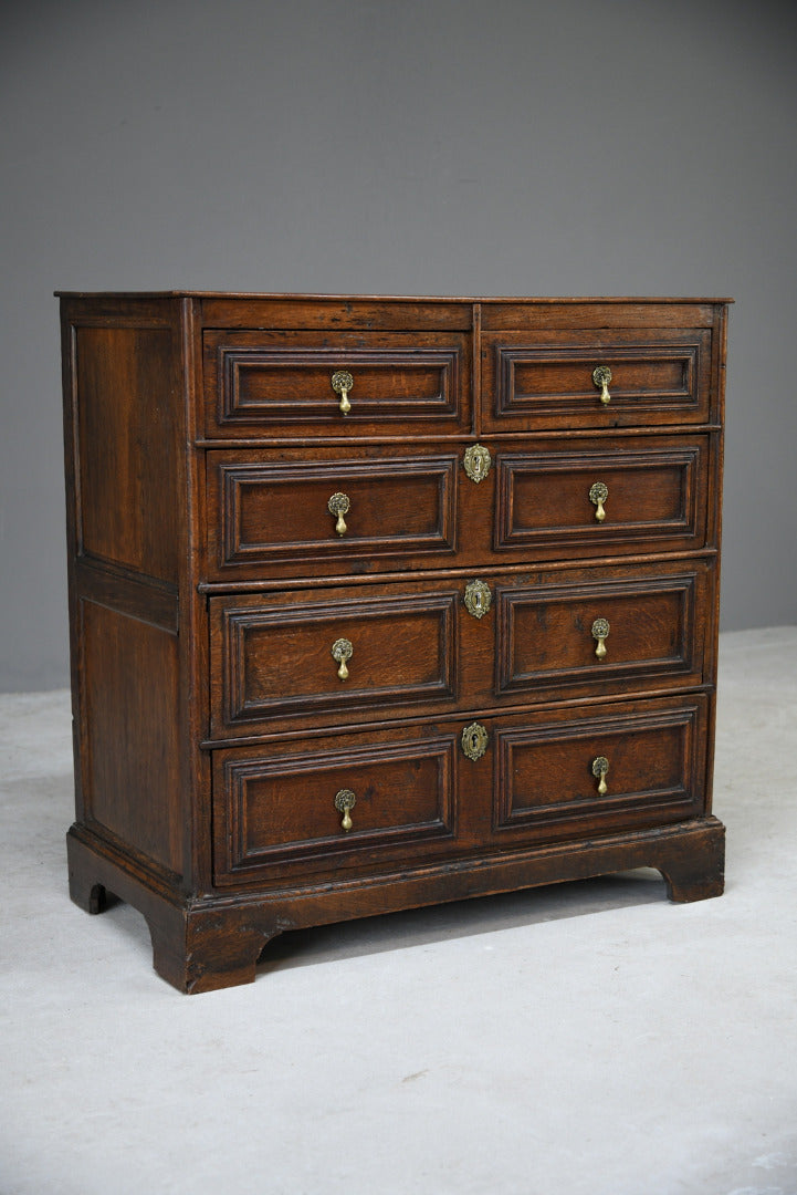 Early 18th Century Oak Chest of Drawers