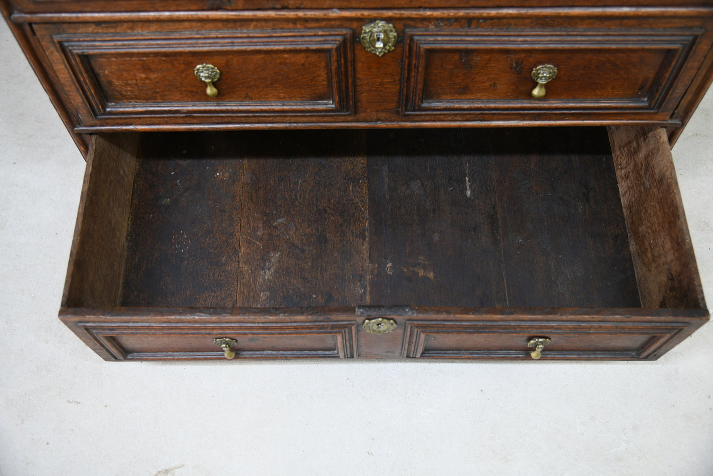 Early 18th Century Oak Chest of Drawers