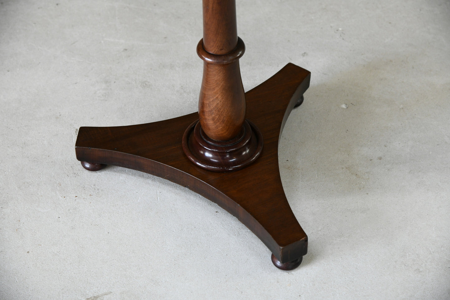 Antique Mahogany Round Occasional Table