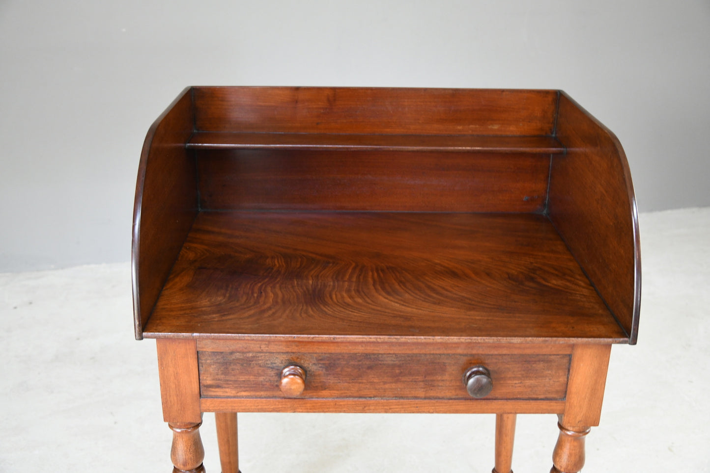 Victorian Mahogany Washstand