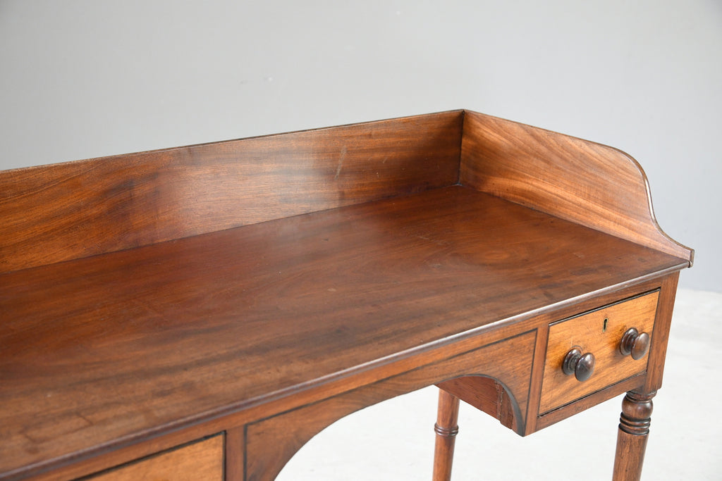 Victorian Mahogany Dressing Table