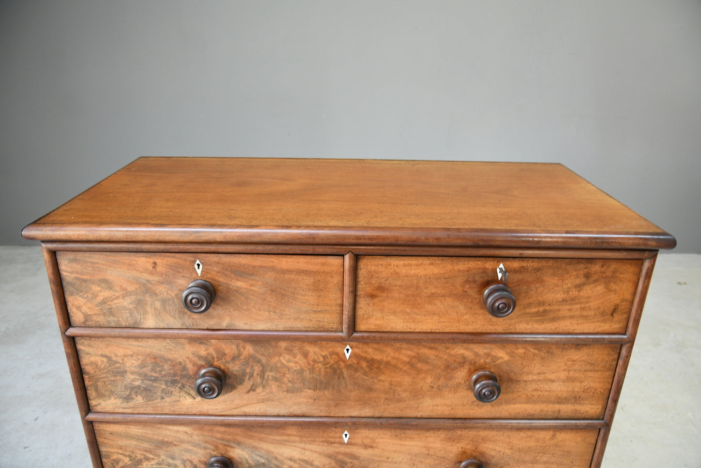 Victorian Mahogany Chest of Drawers