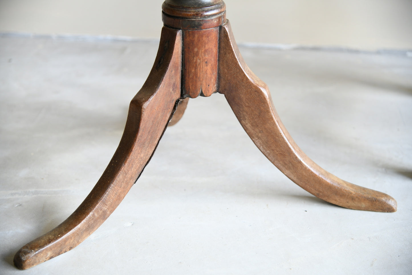 Rustic Oak Occasional Tripod Table