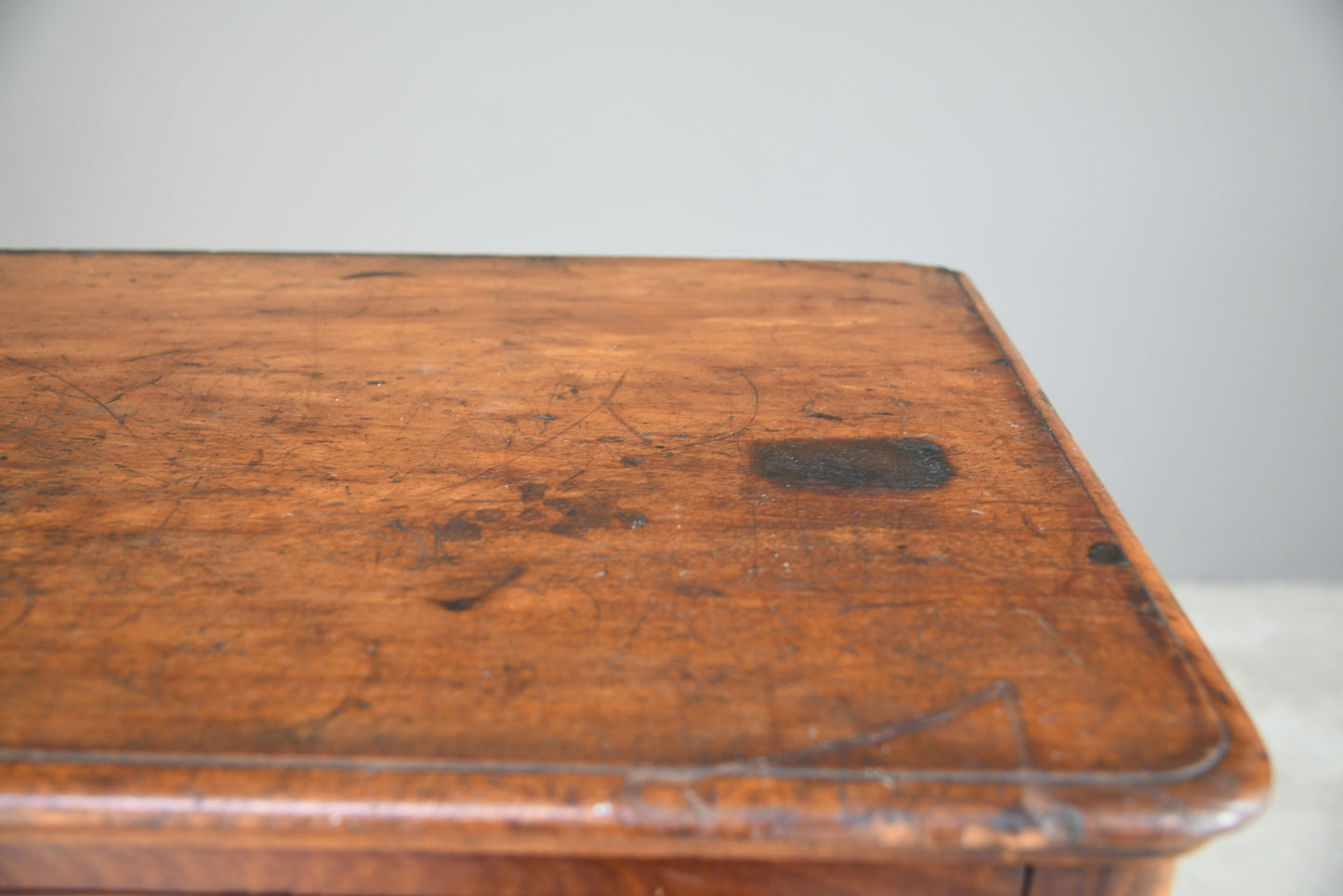 Antique Mahogany Chest of Drawers