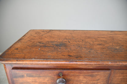 Antique Mahogany Chest of Drawers