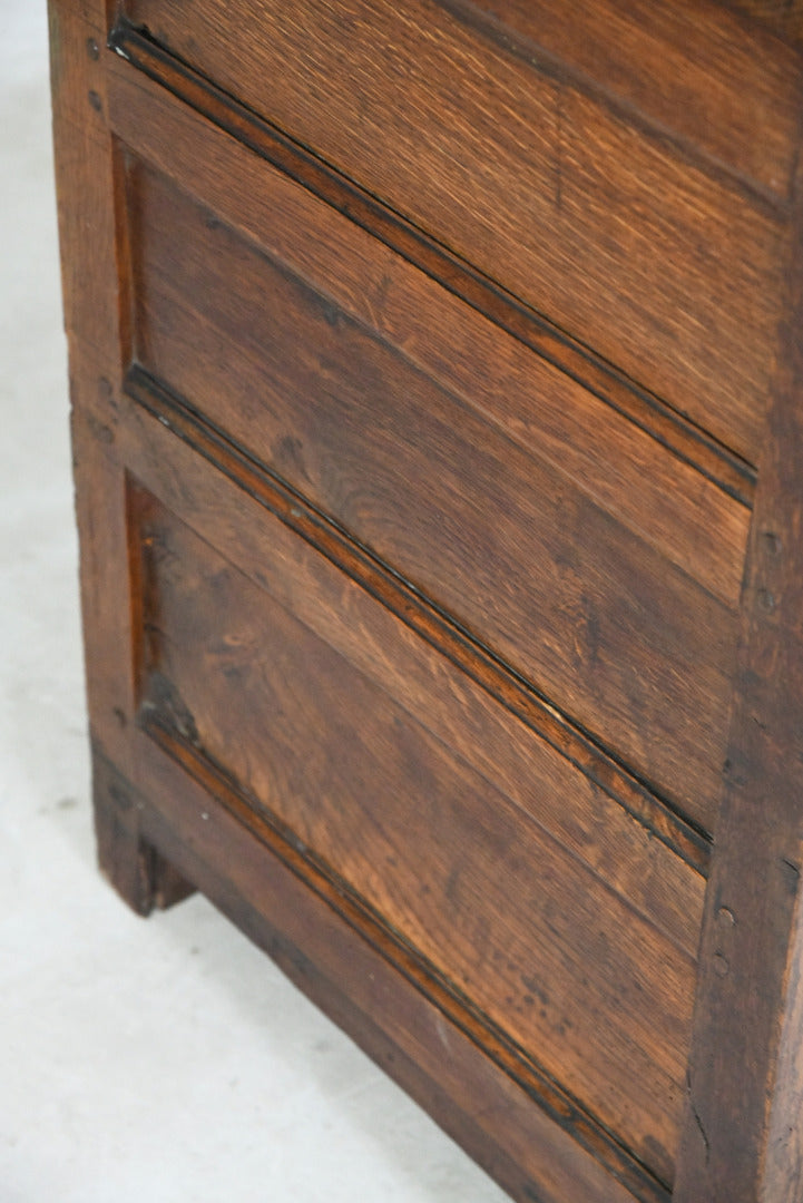 Early 18th Century Oak Mule Chest