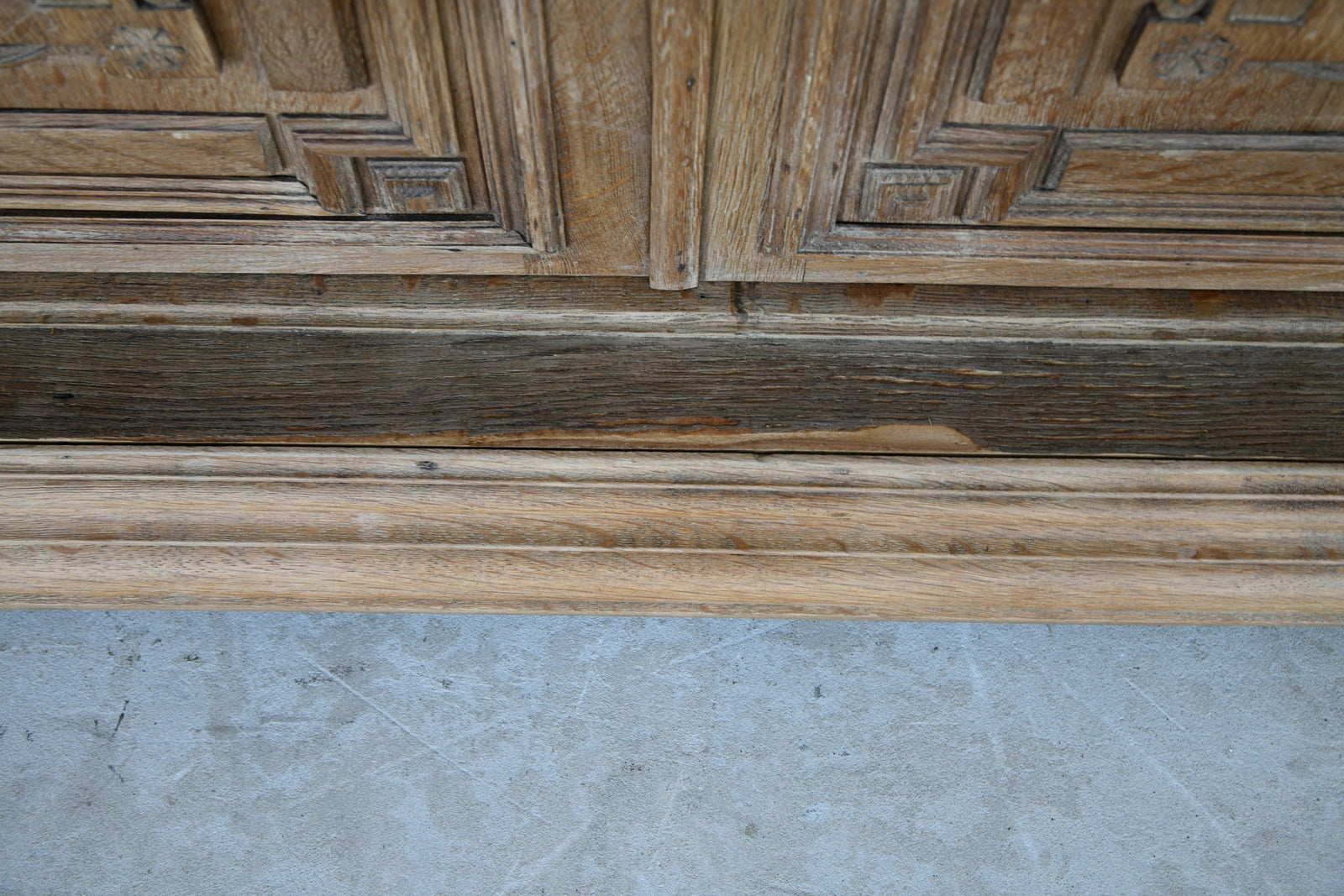 Large Continental Oak Dresser