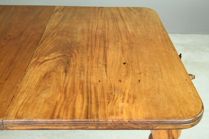 Victorian Mahogany Extending Dining Table