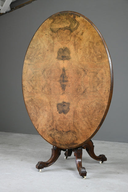 Antique Victorian Walnut Oval Table