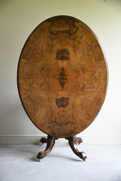 Antique Victorian Walnut Oval Table