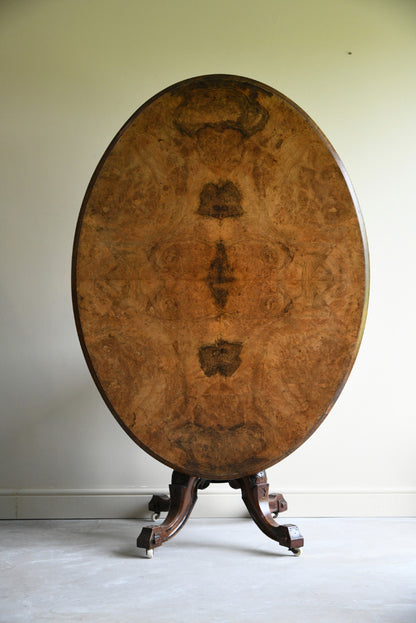 Antique Victorian Walnut Oval Table