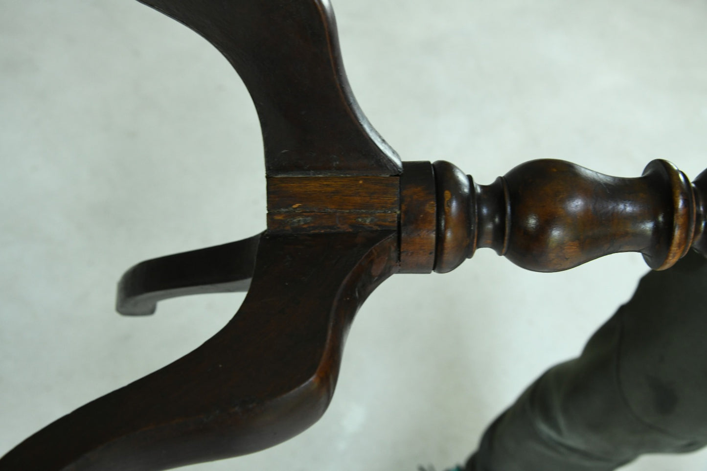 Antique Mahogany Occasional Tilt Top Table