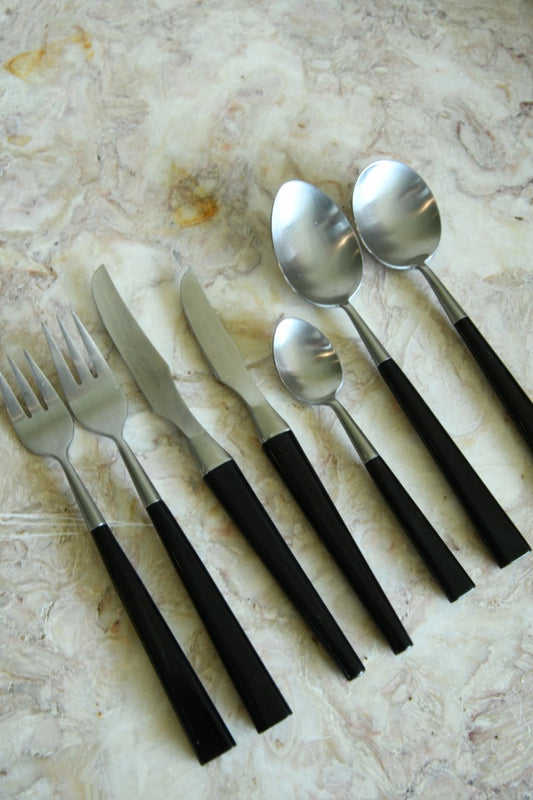 Joseph Rodgers 6 Place Setting Cutlery Canteen