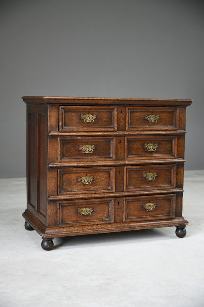 Late 17th Century Oak Chest of Drawers