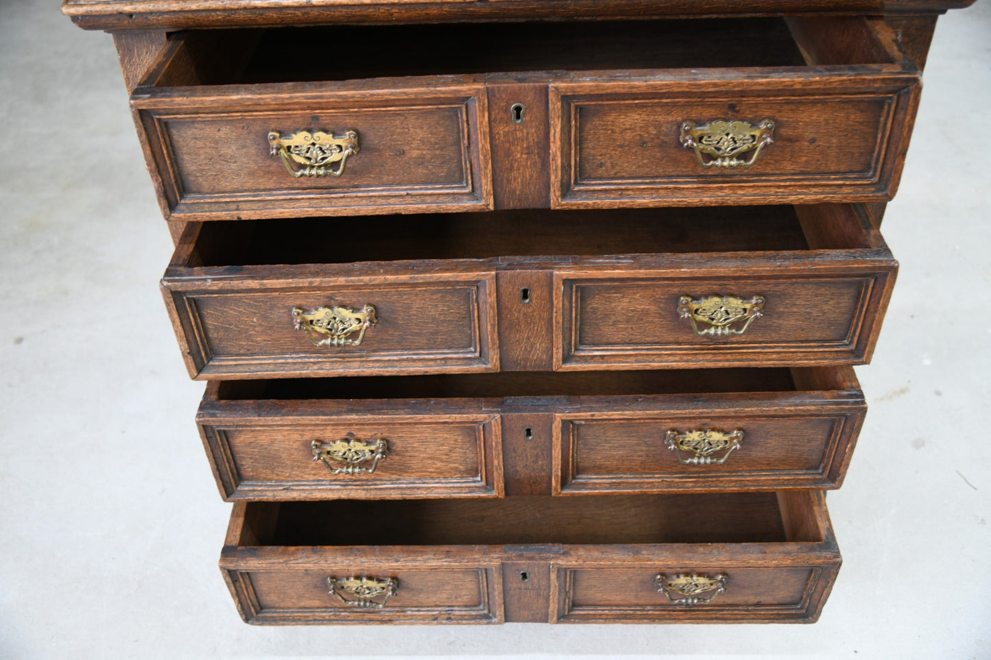 Late 17th Century Oak Chest of Drawers