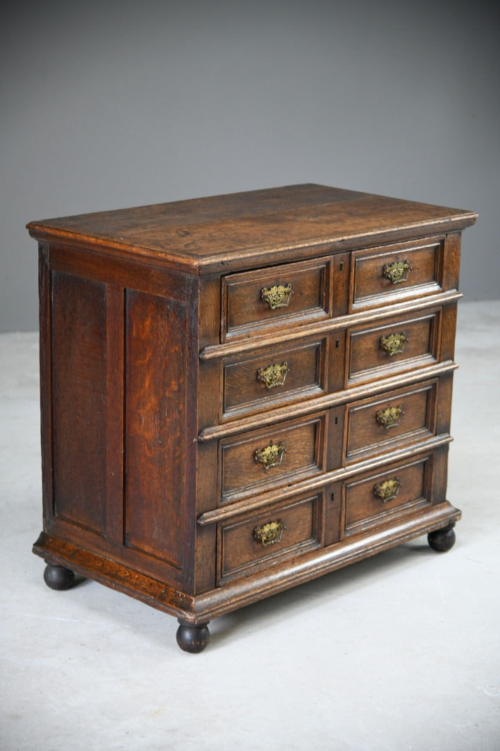 Late 17th Century Oak Chest of Drawers