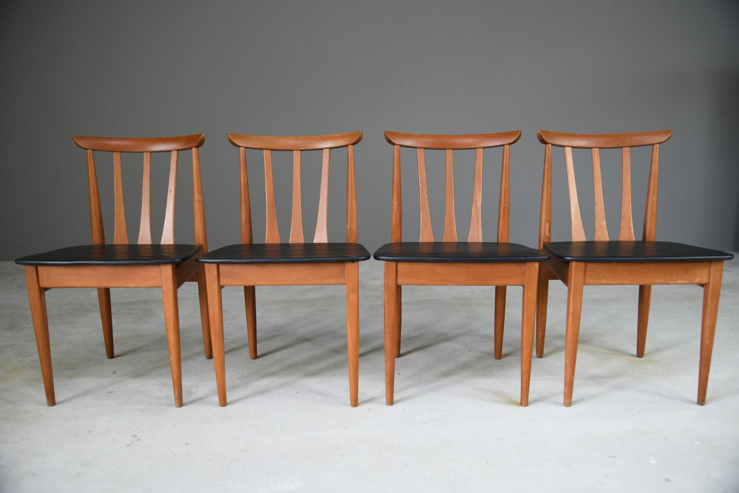 Set 4 Retro Eon Dining Chairs