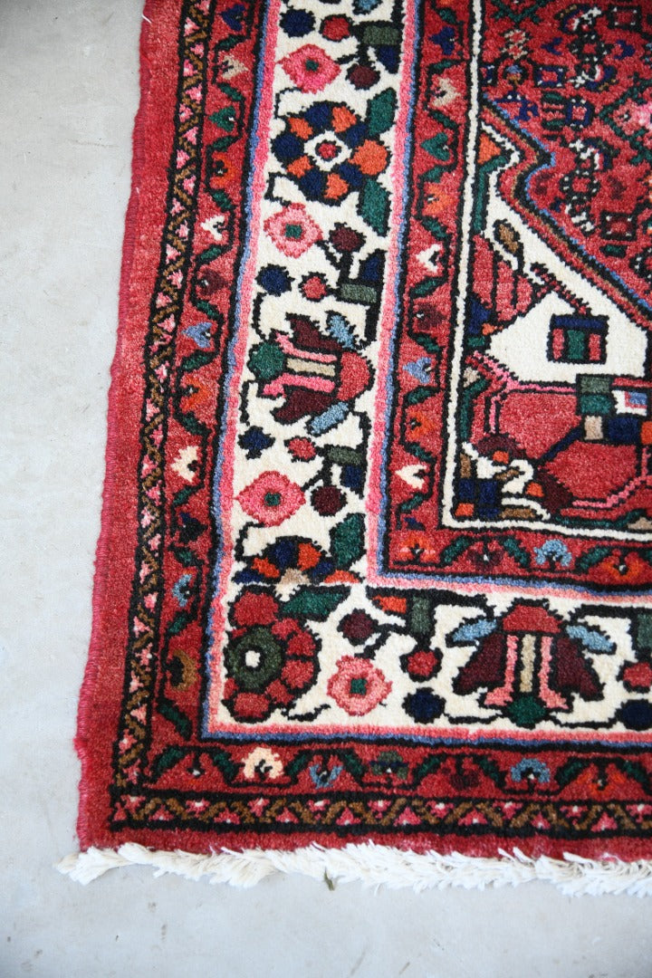Eastern Red Wool Rug – Kernow Furniture