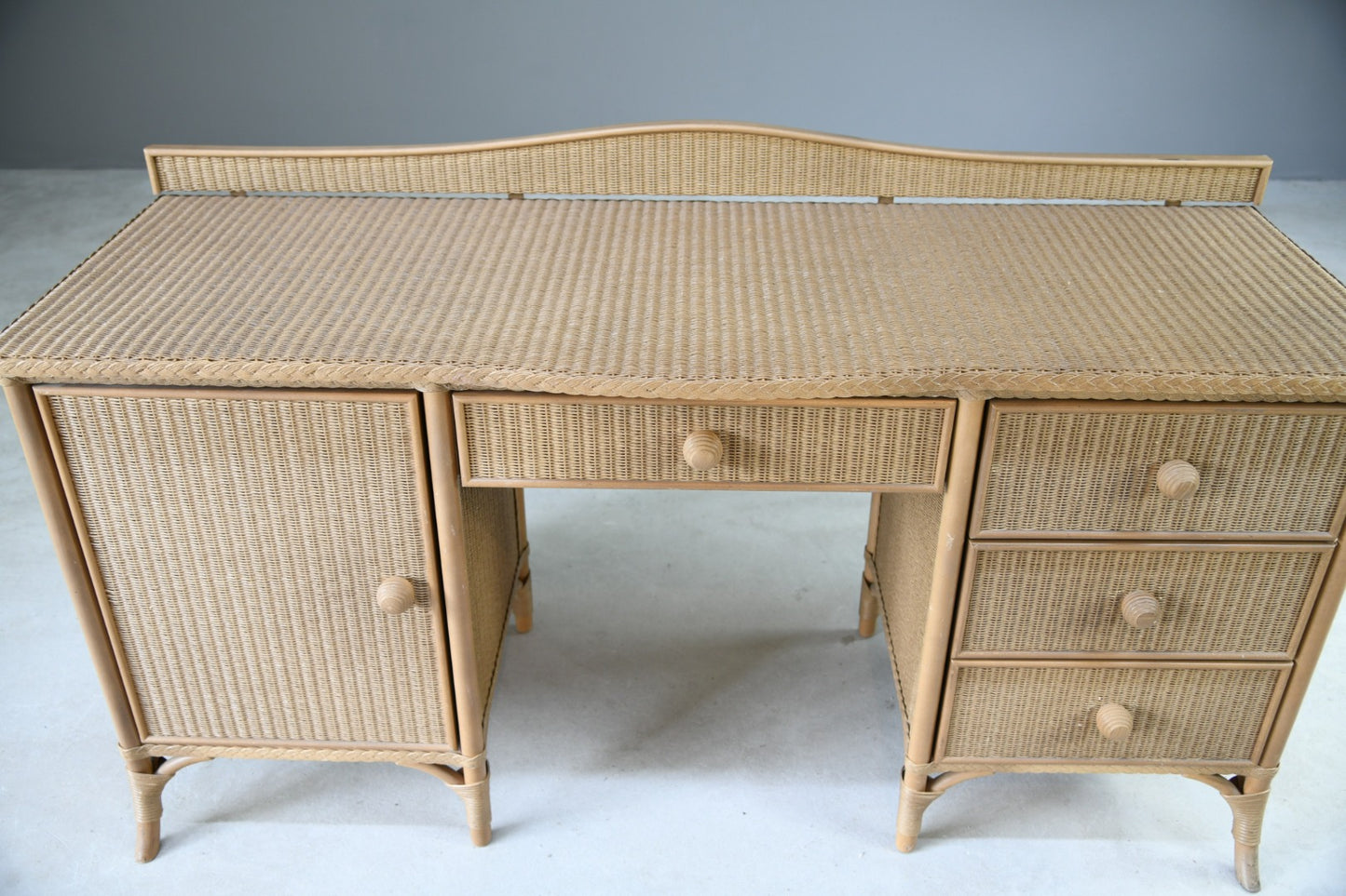 Lloyd Loom of Spalding Dressing Table