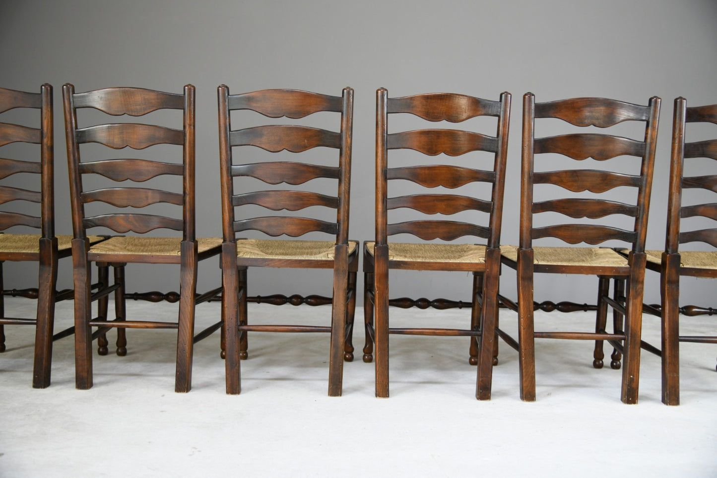 Set 6  Oak Ladderback Dining Chairs