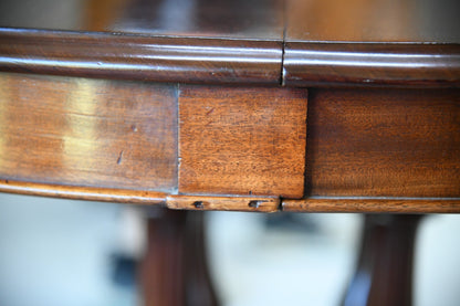 Antique William IV Mahogany Extending Dining Table