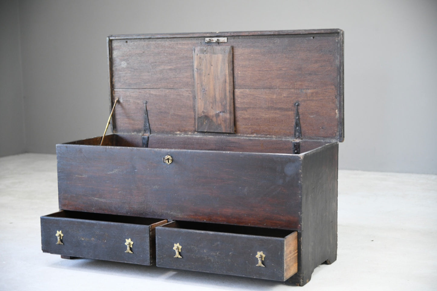 Rustic Antique Oak Blanket Box