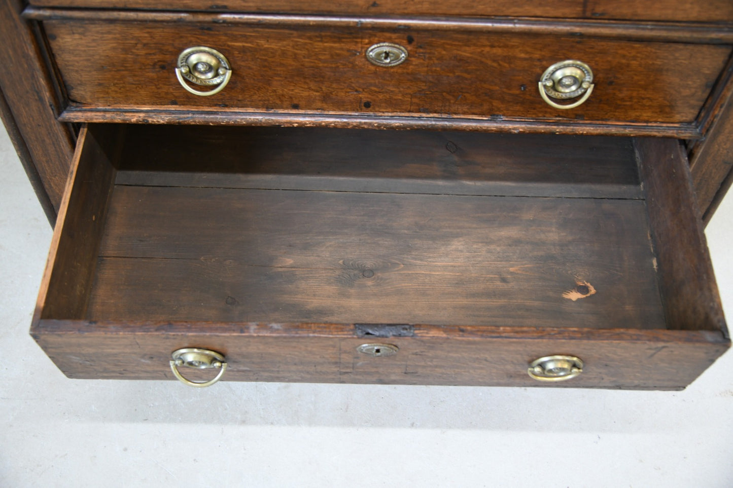 Rustic Oak Chest of Drawers