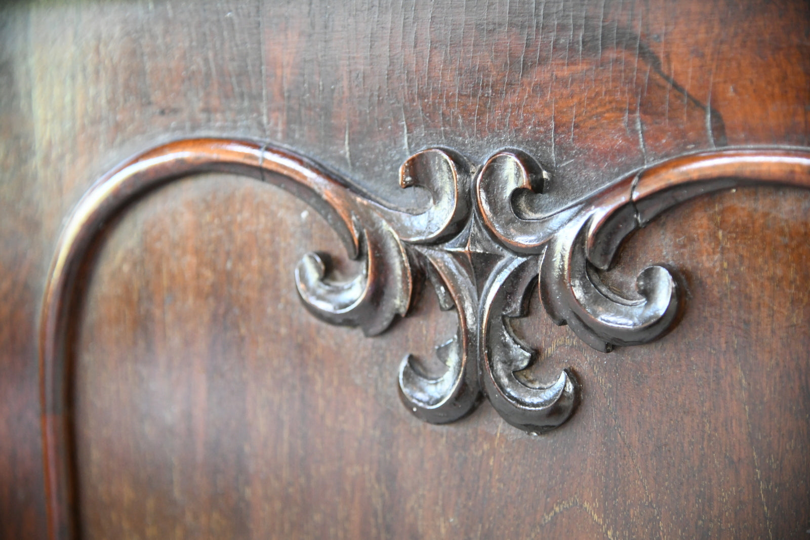 Victorian Rosewood Chiffonier