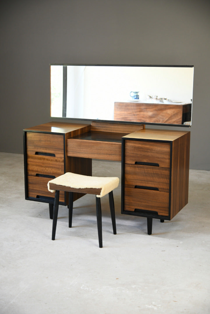 Stag C Range Dressing Table