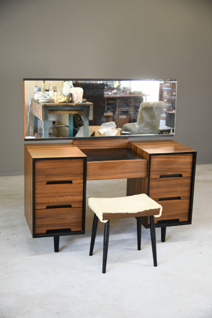 Stag C Range Dressing Table