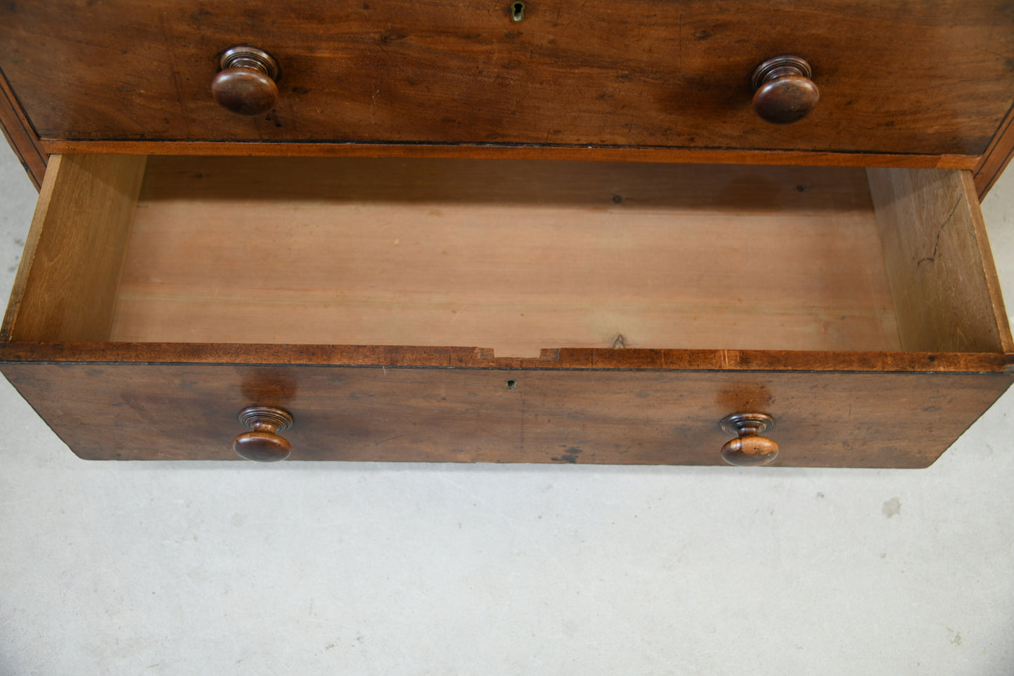 Antique Mahogany Chest of Drawers