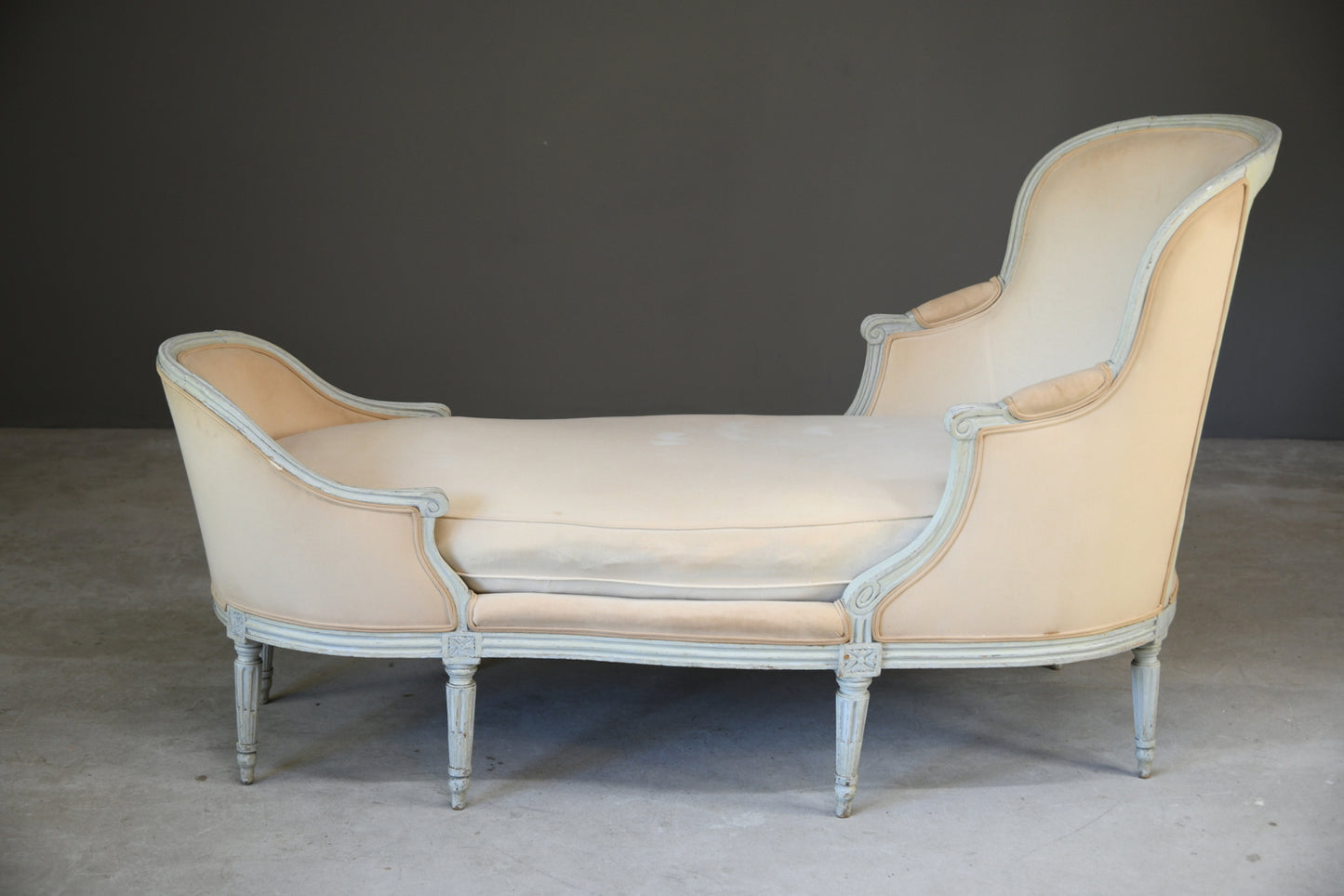 French Style Duchess En Bateau Chaise Longue