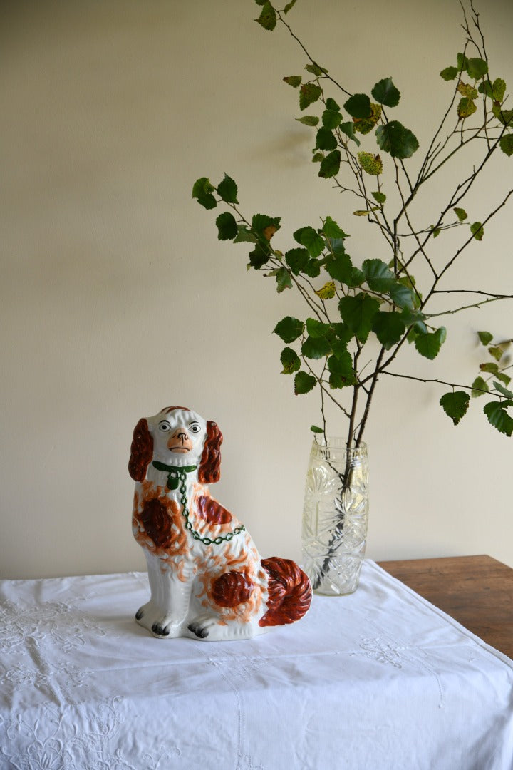 Staffordshire Spaniel Mantle Dog