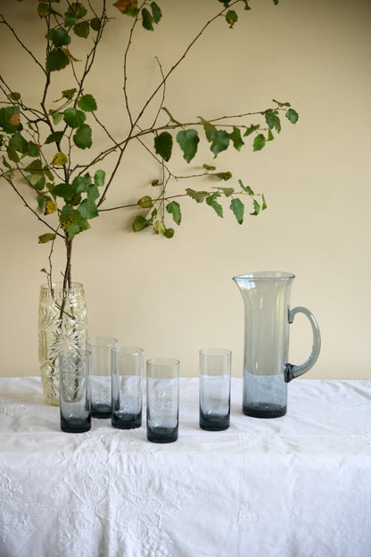 Home & Garden > Kitchen & Dining > Tableware > Serveware > Serving Pitchers & Carafes