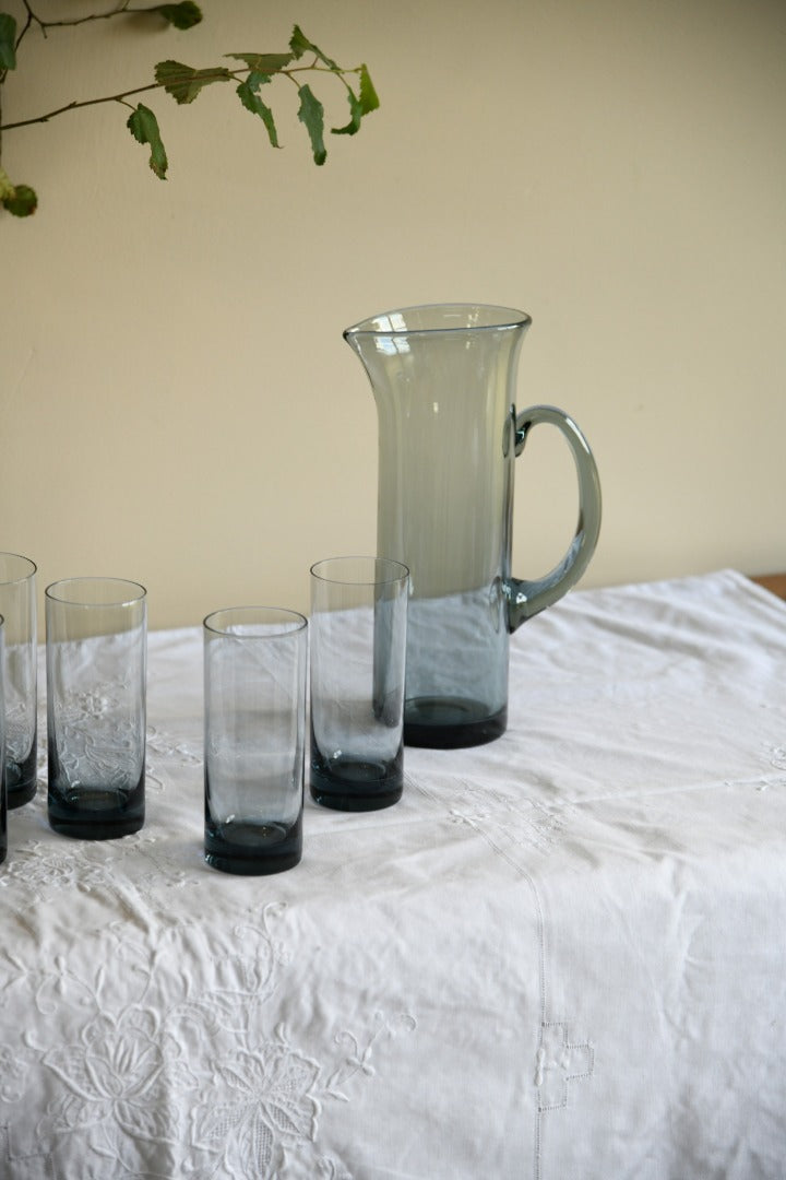 Home & Garden > Kitchen & Dining > Tableware > Serveware > Serving Pitchers & Carafes