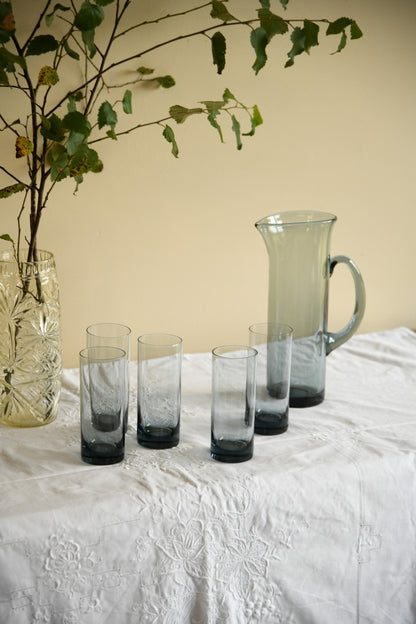 Home & Garden > Kitchen & Dining > Tableware > Serveware > Serving Pitchers & Carafes