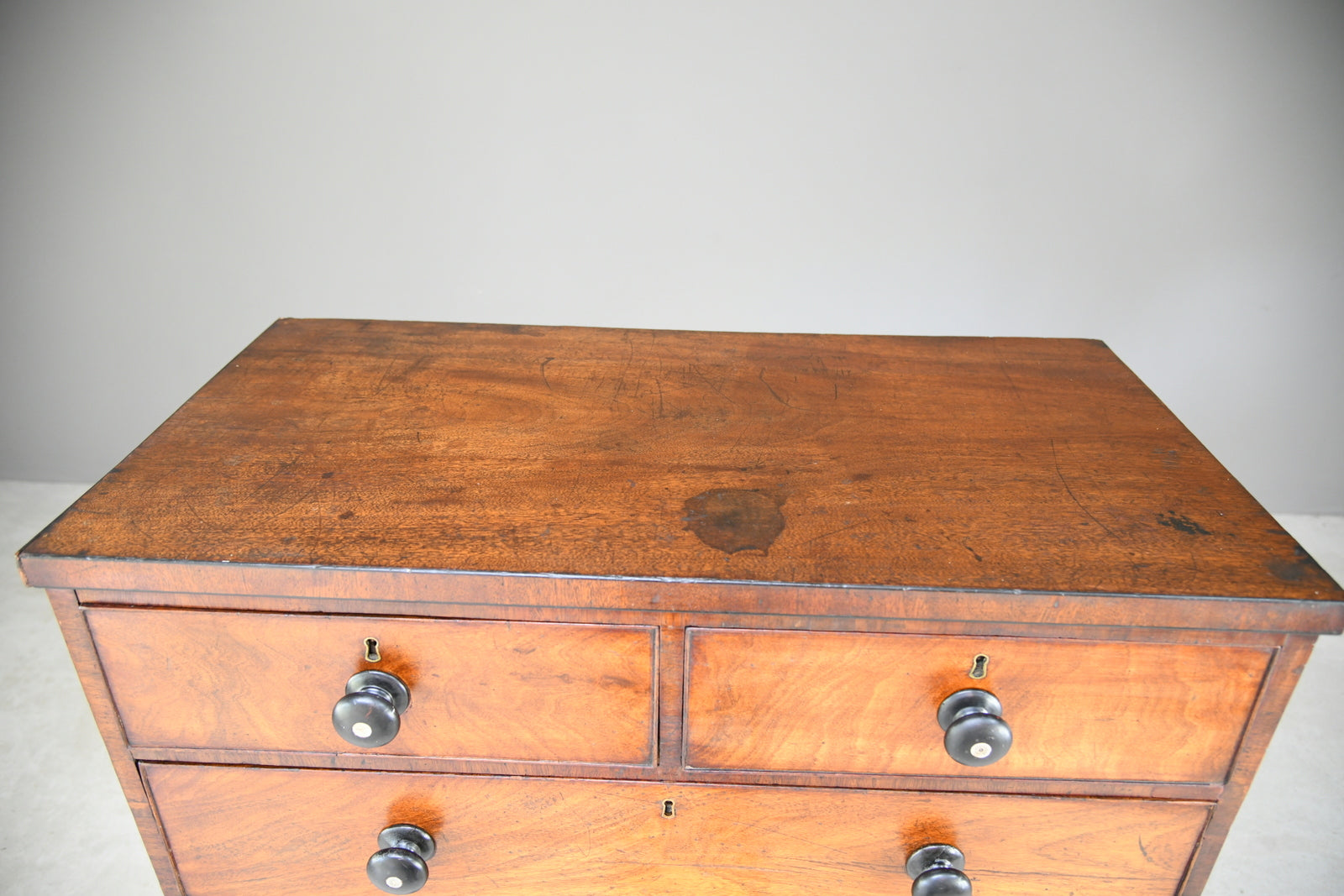 Antique Mahogany Chest of Drawers