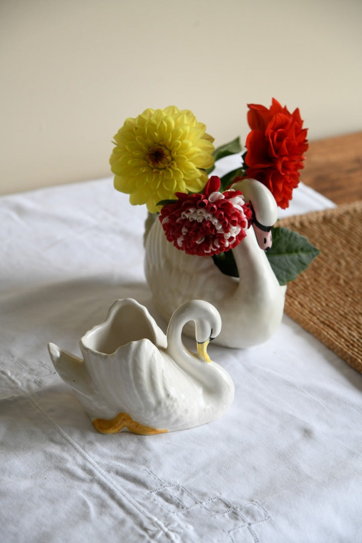 2 Swan Flower Posy Basket